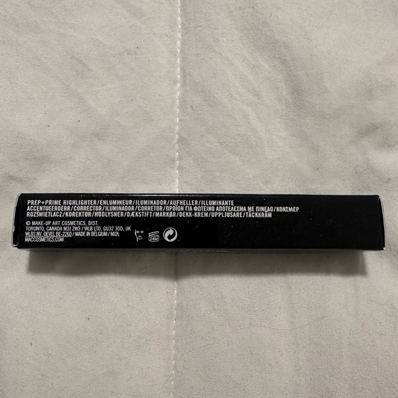 Brand New MAC Cosmetics Prep + Prime Highlighter in Light Boost - Picture 3 of 3
